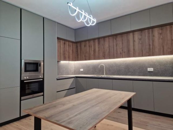 Tirane, jepet me qera apartament 1+1+BLK Kati 2, 70 m² 700 Euro (Liqeni i Thate)