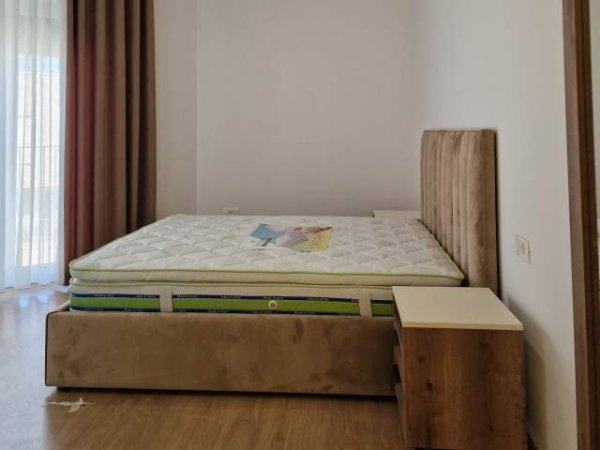 Tirane, jepet me qera apartament 1+1+BLK Kati 2, 70 m² 700 Euro (Liqeni i Thate)