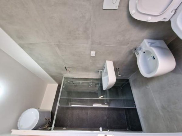 Tirane, jepet me qera apartament 1+1+BLK Kati 2, 70 m² 700 Euro (Liqeni i Thate)