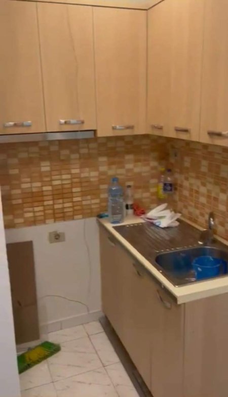 Tirane, jepet me qera apartament 2+1+BLK Kati 3, 350 Euro (durresit)