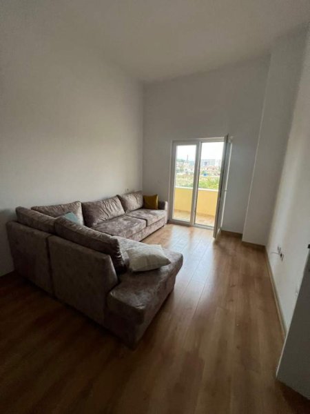 Tirane, jepet me qera apartament 2+1 Kati 2, 90 m² 35.000 Leke (Kamez)