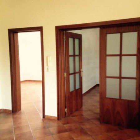 Tirane, jepet me qera apartament 2+1 Kati 3, 70 m² 35.000 Leke (Tregu Elektrik)