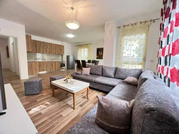 Tirane, shes apartament 2+1 120 m² 165.000 Euro (LIQENI I THATE, Bar Queen)