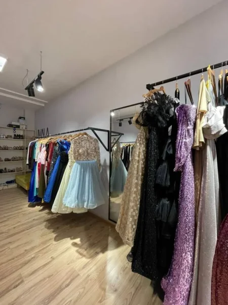 Tirane, shitet dyqan Kati 0, 40 m² 130.000 Euro (Astir)