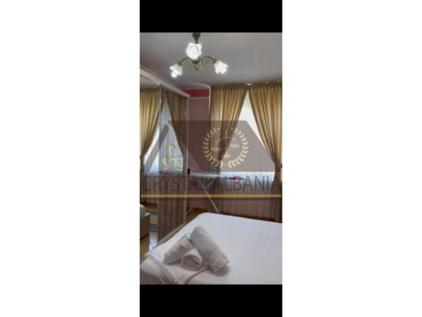 Tirane, jap me qera apartament 1+1+A+BLK Kati 9, 70 m² 600 Euro (Rruga Kosovarve)