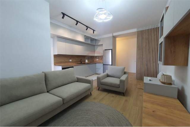 Tirane, shes apartament 2+1+BLK Kati 8, 93 m² 177.000 Euro (stacioni trenit)