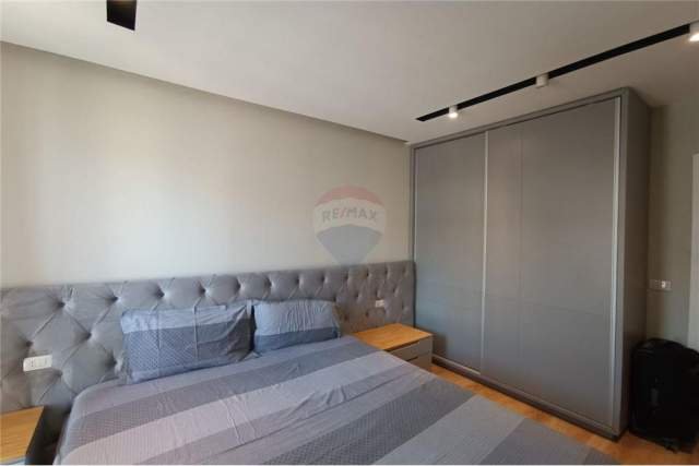 Tirane, shitet apartament 1+1+BLK Kati 8, 68 m² 132.000 Euro