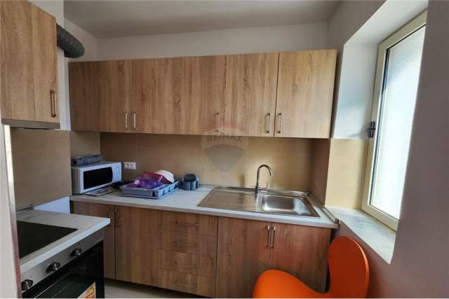 Tirane, jepet me qera apartament 1+1 Kati 3, 52 m² 450 Euro (Shkolla e Baletit)