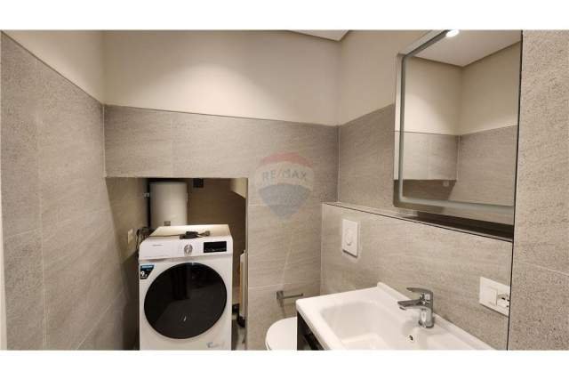 Tirane, jepet me qera apartament 3+1+A+BLK Kati 1, 164 m² 1.500 Euro (Kodra Diellit)