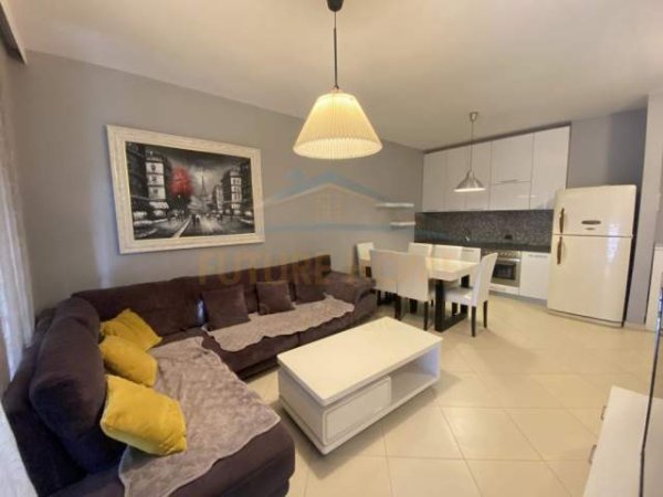 Tirane, jepet me qera apartament 2+1 Kati 6, 97 m² 450 Euro (Unaza e Re)