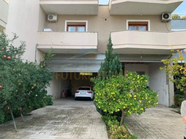 Tirane, jepet me qera ambjent biznesi Kati 0, 120 m² 350 Euro (Feizi Hizmi)