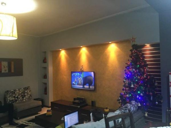 Tirane, jepet me qera apartament 2+1 Kati 3, 110 m² 700 Euro (Ish Ekspozita)