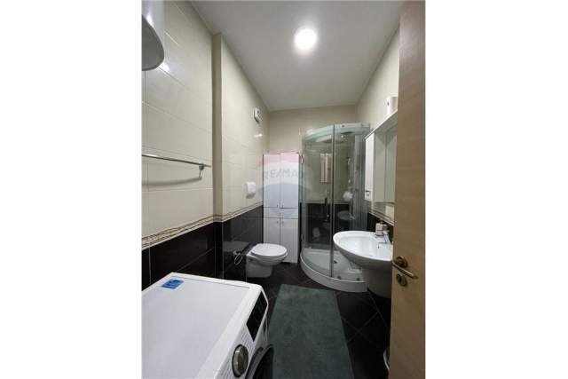 Tirane, shitet apartament 2+1 Kati 3, 100 m² 159.000 Euro (Rruga e Dibrës - Farmacia 10)