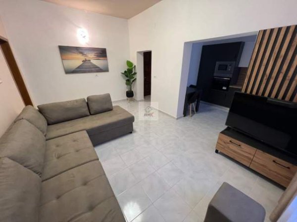 Durres, shitet apartament 1+1 Kati 2, 80 m² 90.000 Euro (VOLLGA)