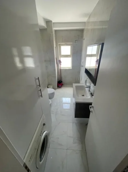 Durres, jepet me qera apartament 1+1 Kati 5, 500 € (Vollga, Durres)