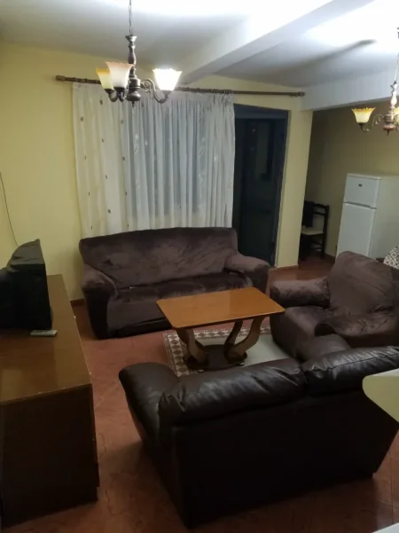 Tirane, jepet me qera dubleks 1+1 Kati 6, 70 m² 330 € (Ali Demi)