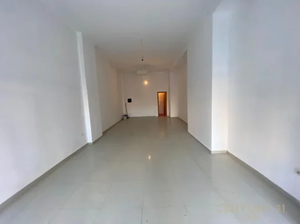 Tirane, shitet ambjent biznesi Kati 0, 60 m² 87.000 € 