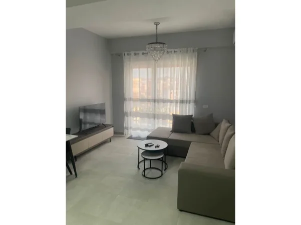 Tirane, jepet me qera apartament 2+1 Kati 7, 101 m² 700 € 