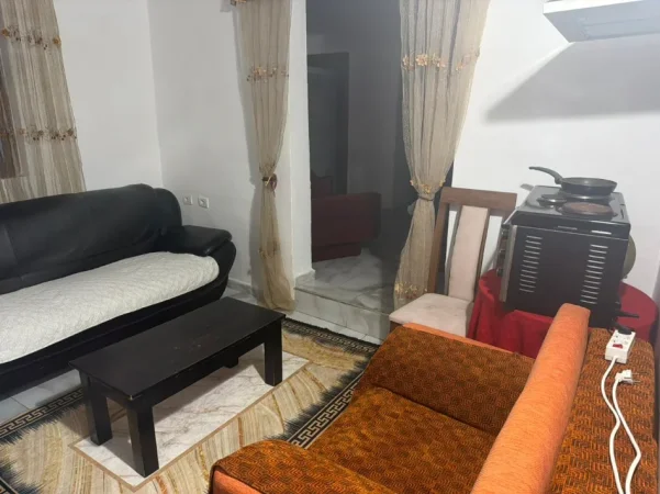 Tirane, jepet me qera apartament 1+1 Kati 6, 70 m² 400 € (Prane kafe bar Artisti ne Astir)