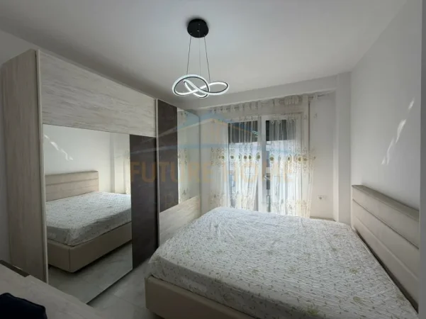 Tirane, jepet me qera apartament 2+1 Kati 6, 90 m² 600 € (unaza e re)