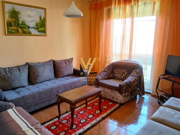 Tirane, jepet me qera apartament 1+1+Ballkon Kati 3, 64 m² 500 € (BRRYL)