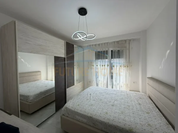Tirane, jepet me qera apartament 2+1+ 2 PARKIME , Kati 6, 90 m² 600 € (UNAZA E RE , ASTIR)