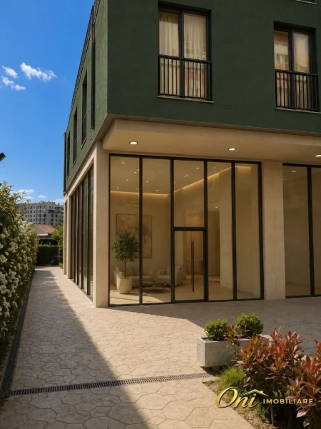 Tirane, shitet dyqan Kati 0, 75 m² 412.500 € (PRANE RRETHIT)
