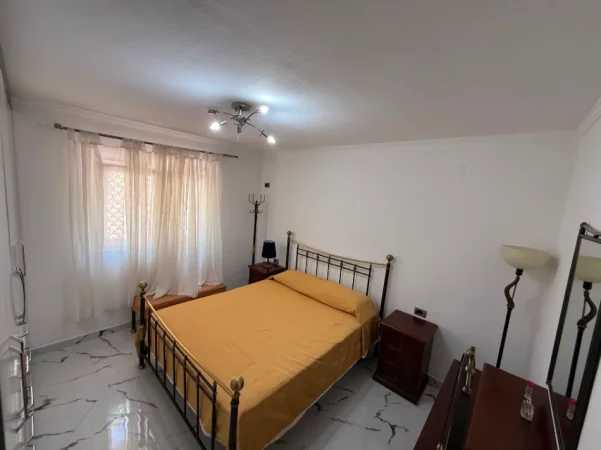 Tirane, jepet me qera apartament 2+1 , 80 m² (Rruga besa)