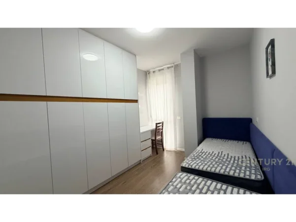 Tirane, shitet apartament 2+1+Ballkon Kati 6, 94 m² 240.000 € (don bosko)