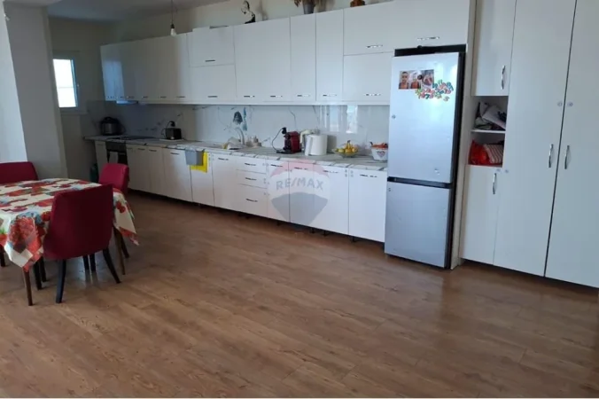 Vlore - Lungomare, shitet apartament+verande | Penthouse 2+1+Ballkon Kati 9, 160 m² 320.000 € (Rruga Sazani,plazh i vjeter, Vlore)