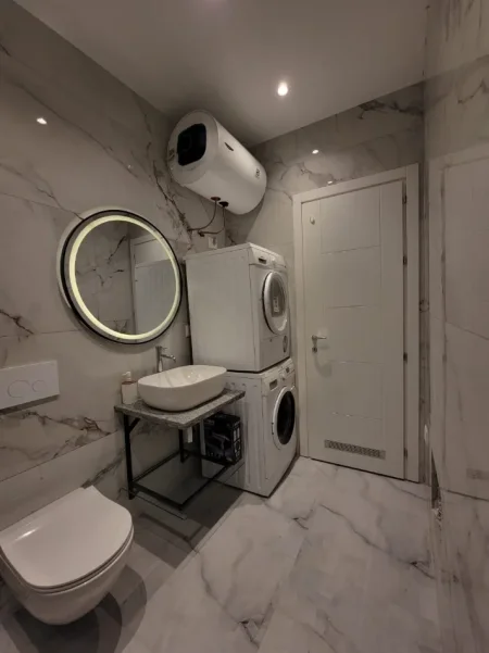 Tirane, jepet me qera apartament 1+1 Kati 1, 60 m² 550 € (RRUGA E DURRESIT)
