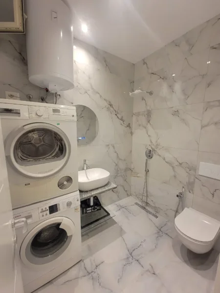 Tirane, jepet me qera apartament 1+1 Kati 1, 60 m² 550 € (RRUGA E DURRESIT)