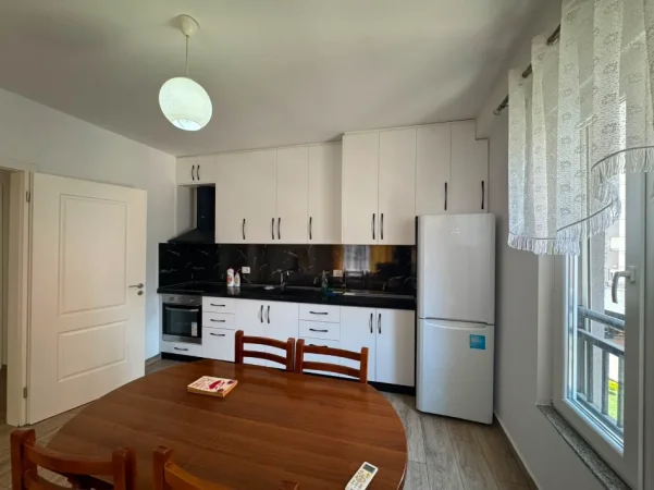 Tirane, jepet me qera apartament 2+1 Kati 2, 108 m² 530 € (Astir)