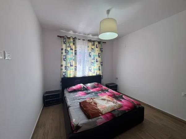 Tirane, jepet me qera apartament 2+1 Kati 2, 108 m² 530 € (Astir)