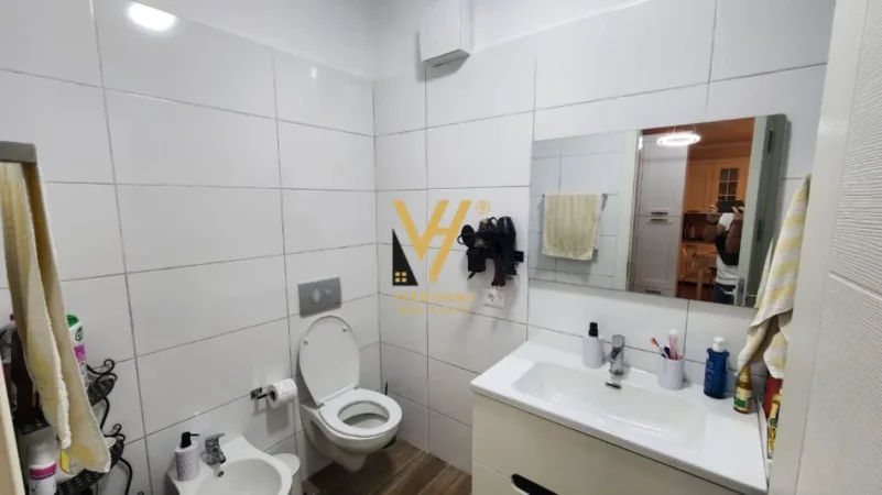 Tirane, shitet apartament 1+1+Ballkon Kati 6, 68 m² 141.000 € (YZBERISHT)
