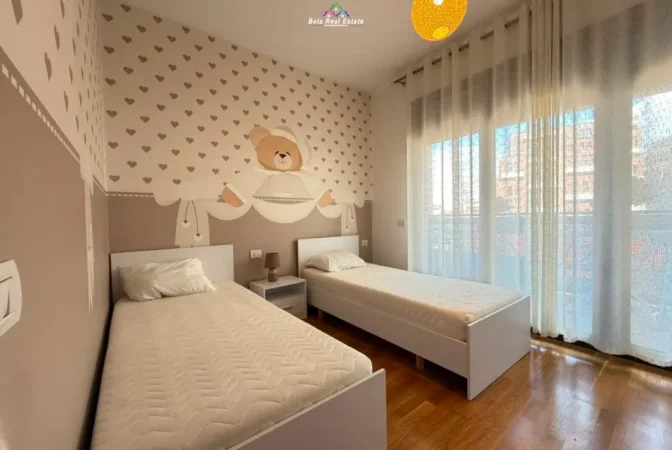Tirane, jap me qera apartament 2+1 Kati 2, 116 m² 1.300 € (rruga barrikadave)