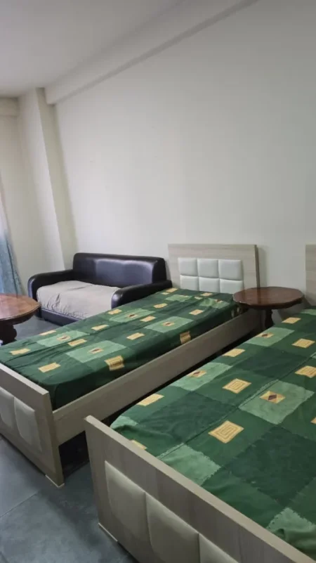 Tirane, jepet me qera garsonier Kati 1, 35 m² 310 € (Kopshti Botanik)