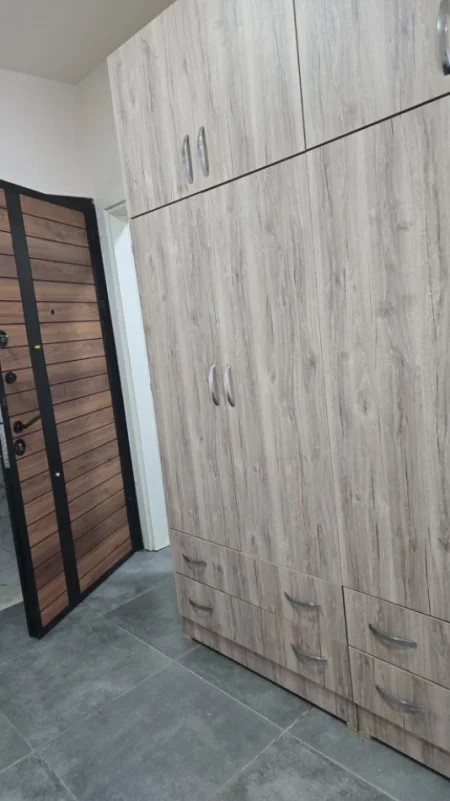 Tirane, jepet me qera garsonier Kati 1, 35 m² 310 € (Kopshti Botanik)