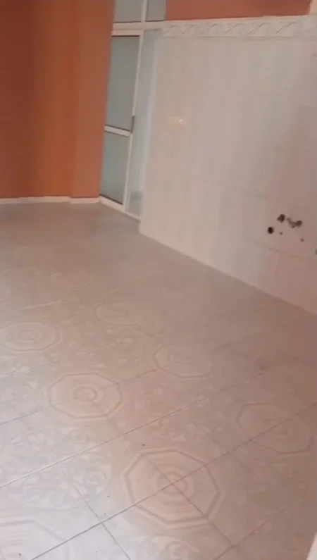 Tirane, jepet me qera apartament 2+1 Kati 1, 100 m² 350 € (Tregu Elektrik)