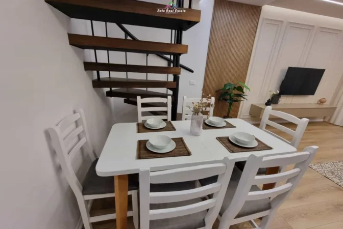 Tirane, jap me qera apartament 2+1 Kati 2, 110 m² 1.500 € (Qender)