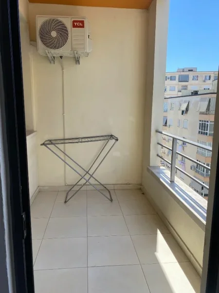 Tirane, jepet me qera apartament 1+1 Kati 9, 65 m² 380 € (Astir)