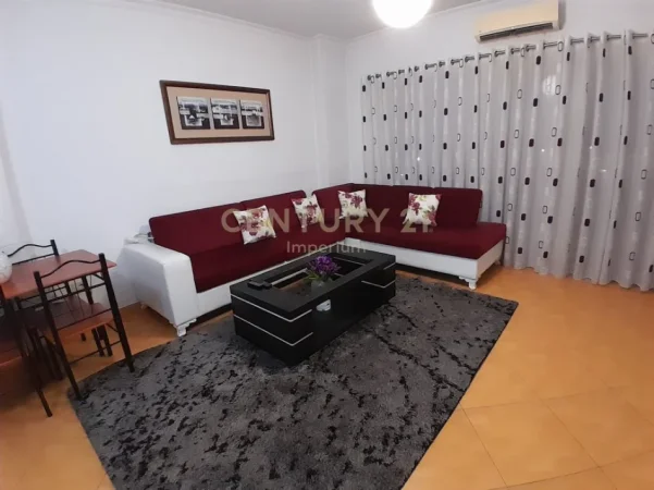 Tirane, jepet me qera apartament 2+1 Kati 3, 81 m² 500 € (astiri tek rrethi)