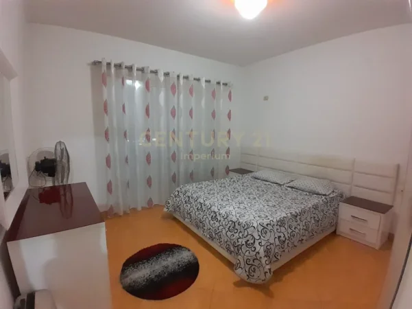 Tirane, jepet me qera apartament 2+1 Kati 3, 81 m² 500 € (astiri tek rrethi)