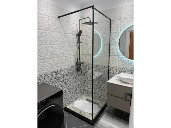 Tirane, shitet apartament 2+1+Ballkon Kati 3, 109 m² 165.000 € (astiri)