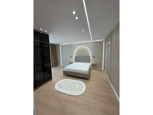 Tirane, shitet apartament 2+1+Ballkon Kati 3, 109 m² 165.000 € (astiri)
