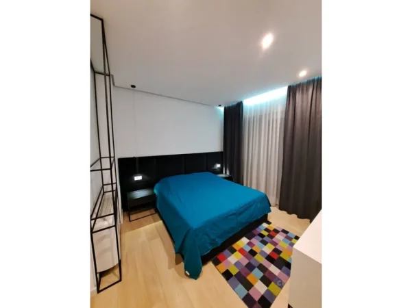 Tirane, jepet me qera apartament 3+1 Kati 4, 130 m² 1.000 € (don bosko)