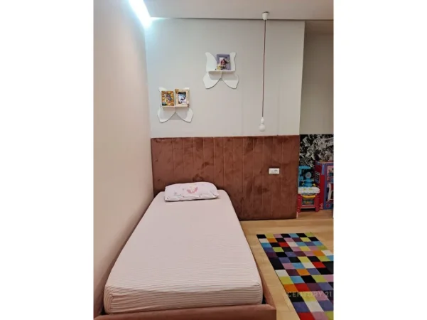 Tirane, jepet me qera apartament 3+1 Kati 4, 130 m² 1.000 € (don bosko)