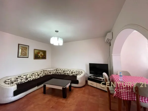Tirane, jepet me qera apartament Kati 5, 54 m² 400 € (Ali Demi OKS142639)