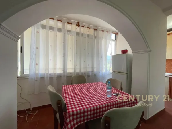 Tirane, jepet me qera apartament Kati 5, 54 m² 400 € (Ali Demi OKS142639)