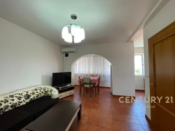 Tirane, jepet me qera apartament Kati 5, 54 m² 400 € (Ali Demi OKS142639)